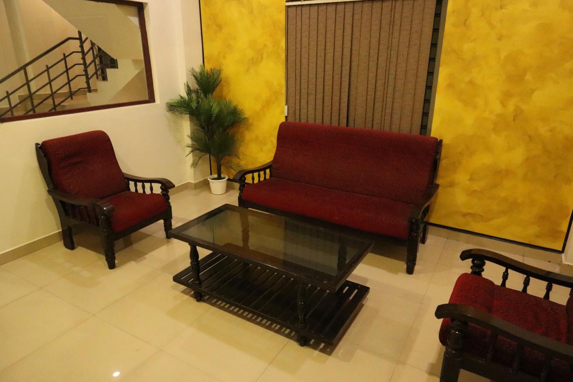 Shanthi Residency Pathanamthitta Exterior photo